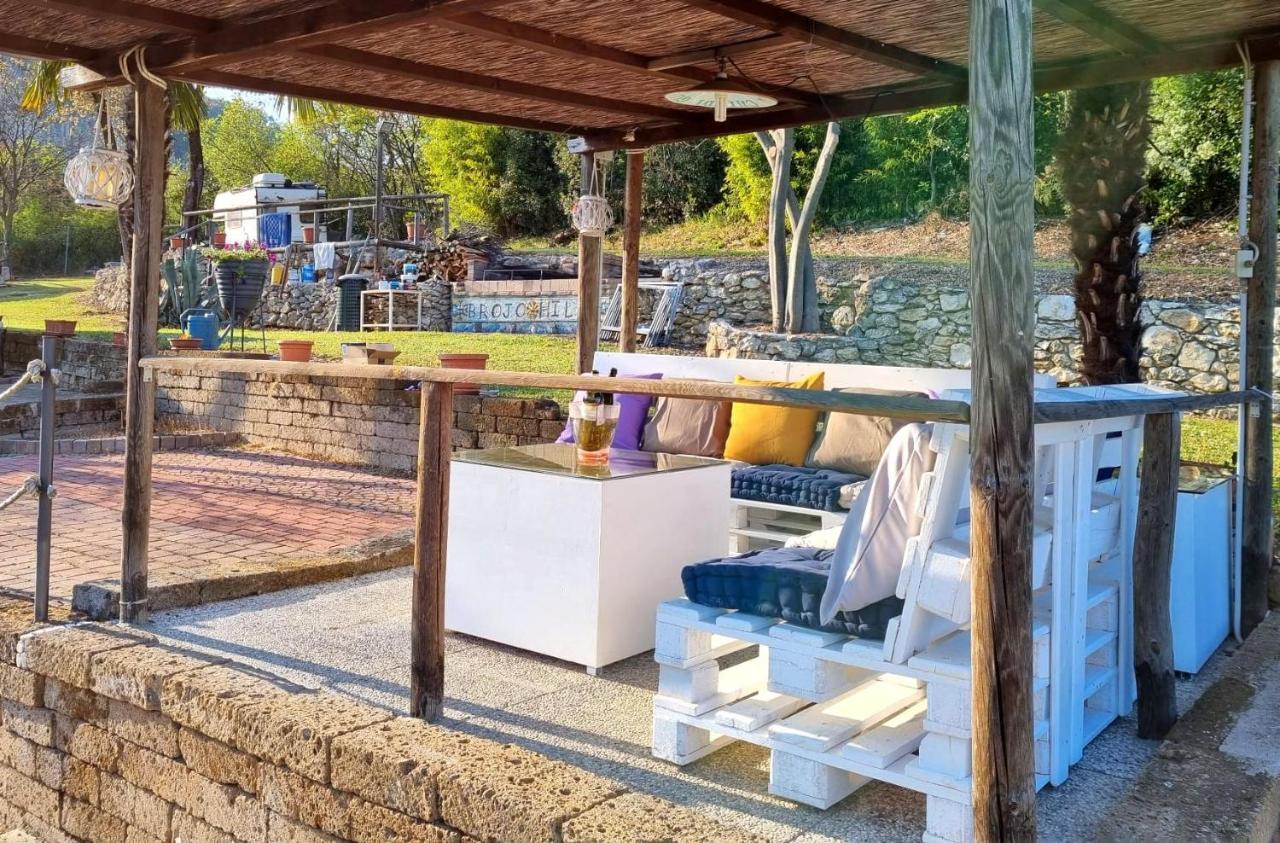 Bed and Breakfast Brojo Hill Longare Exterior foto